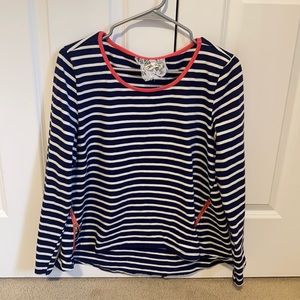 Cute navy stripe top